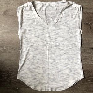 LULULEMON ATHLETICA Women’s top